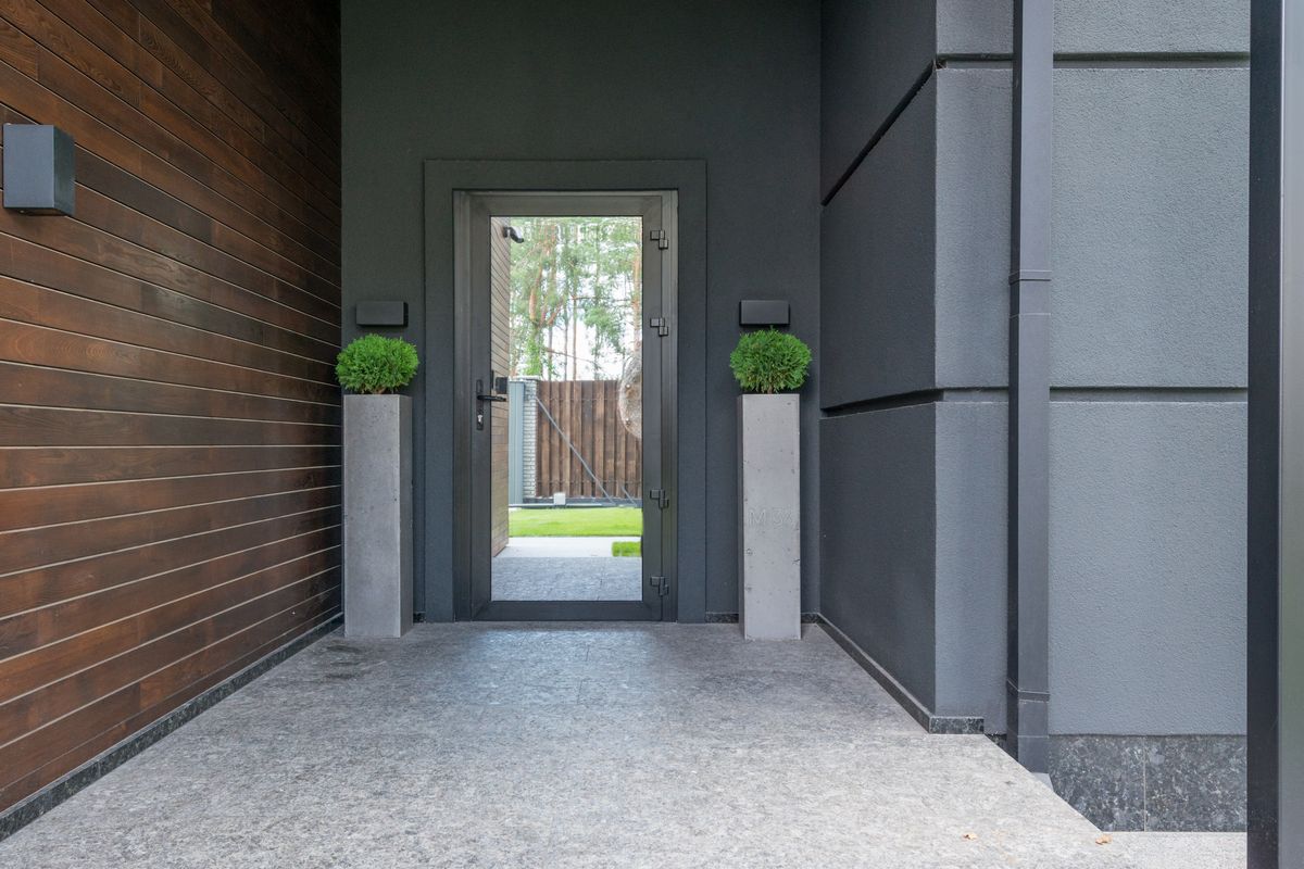 The entrance to a modern Cape Town home